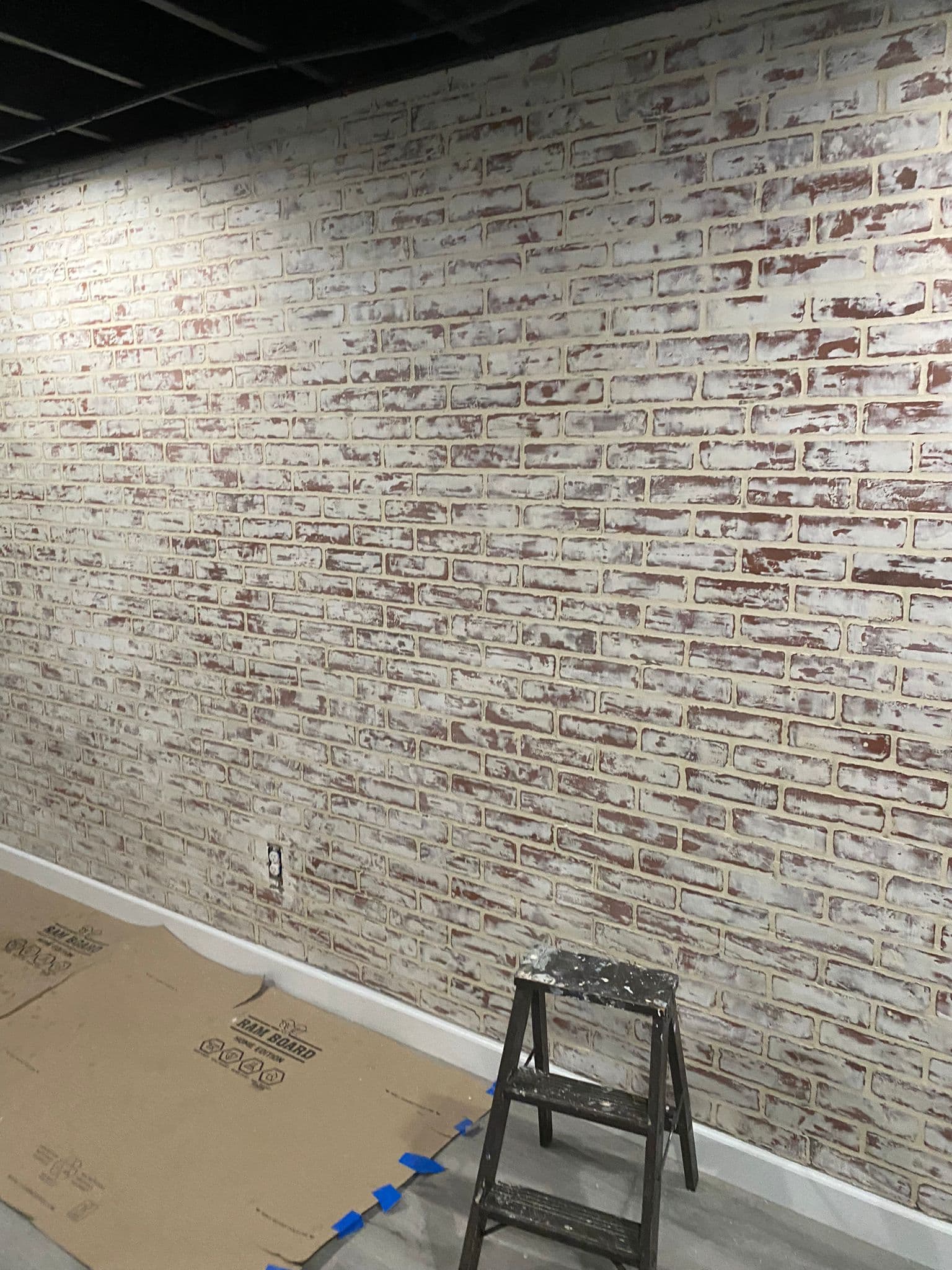 German Schmear Wall image 3