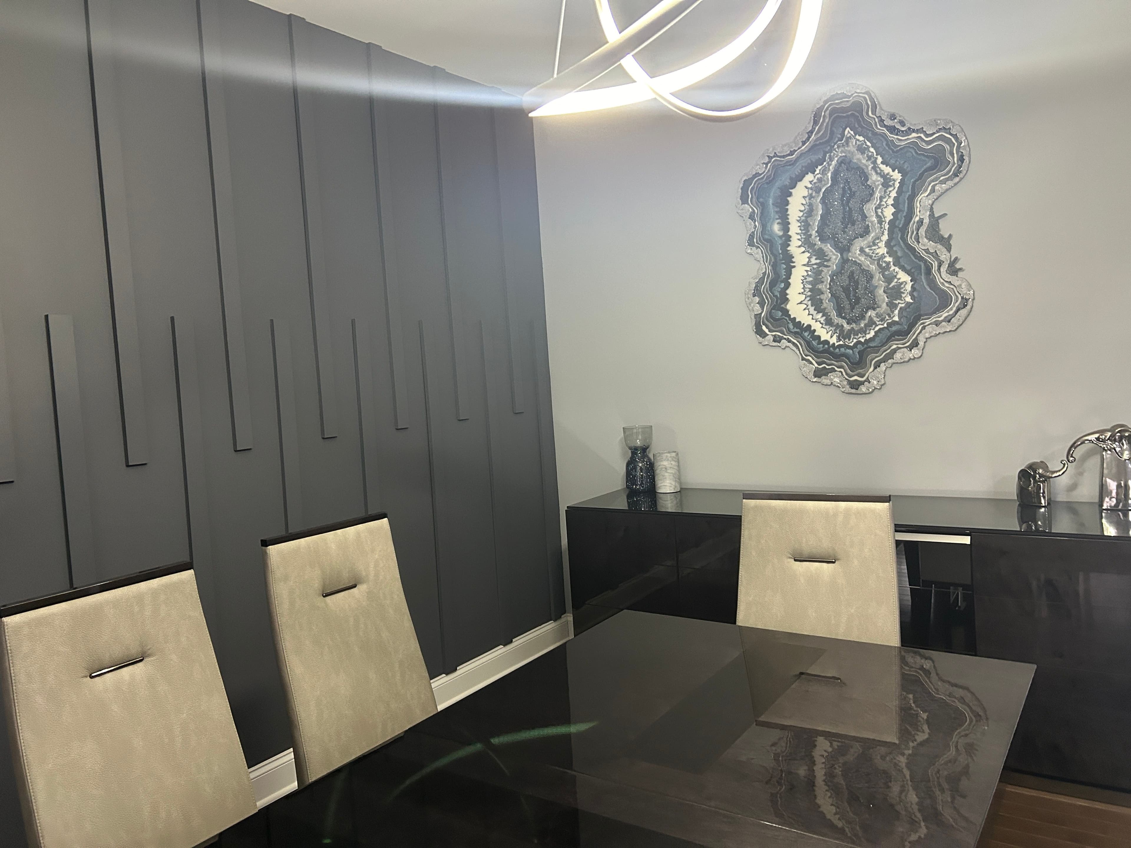 Simple Dining Room image 3